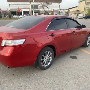 Toyota Camry, 2010