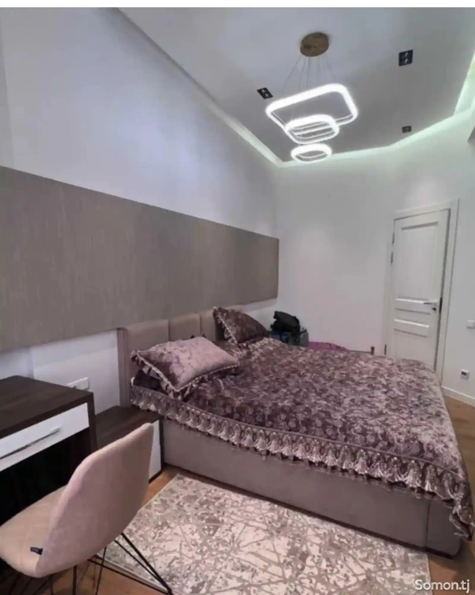 2-комн. квартира, 10 этаж, 70м², Универмаг-4