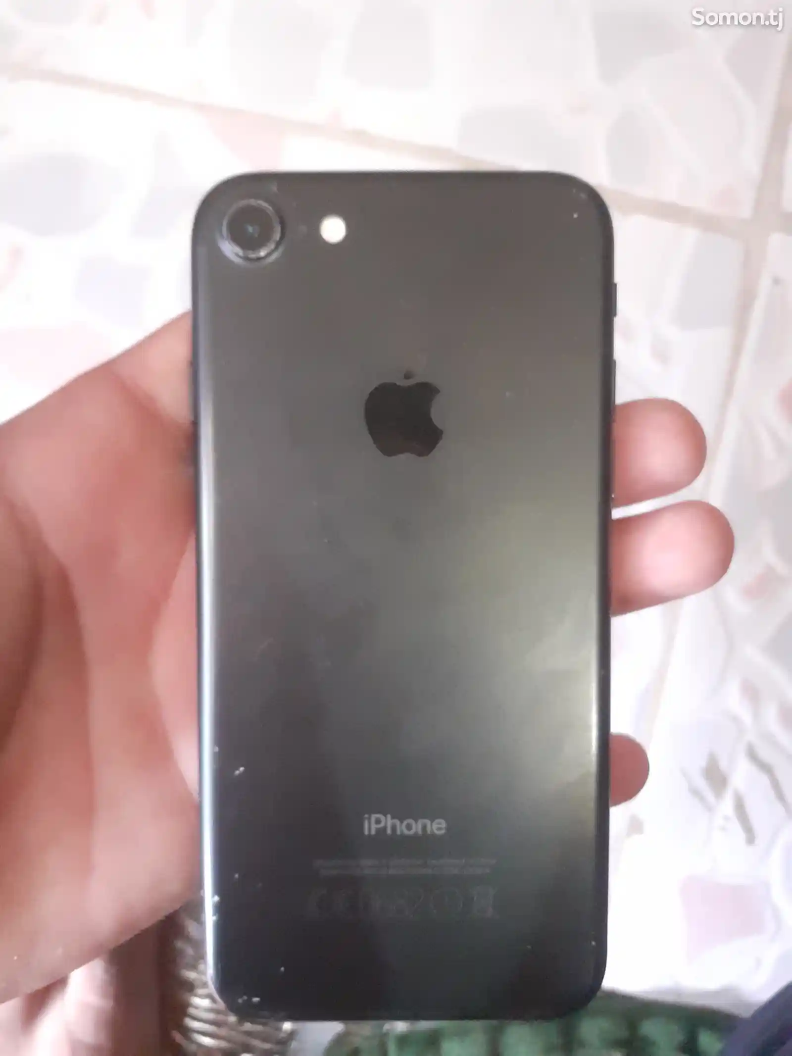 Apple iPhone 7, 32 gb-9