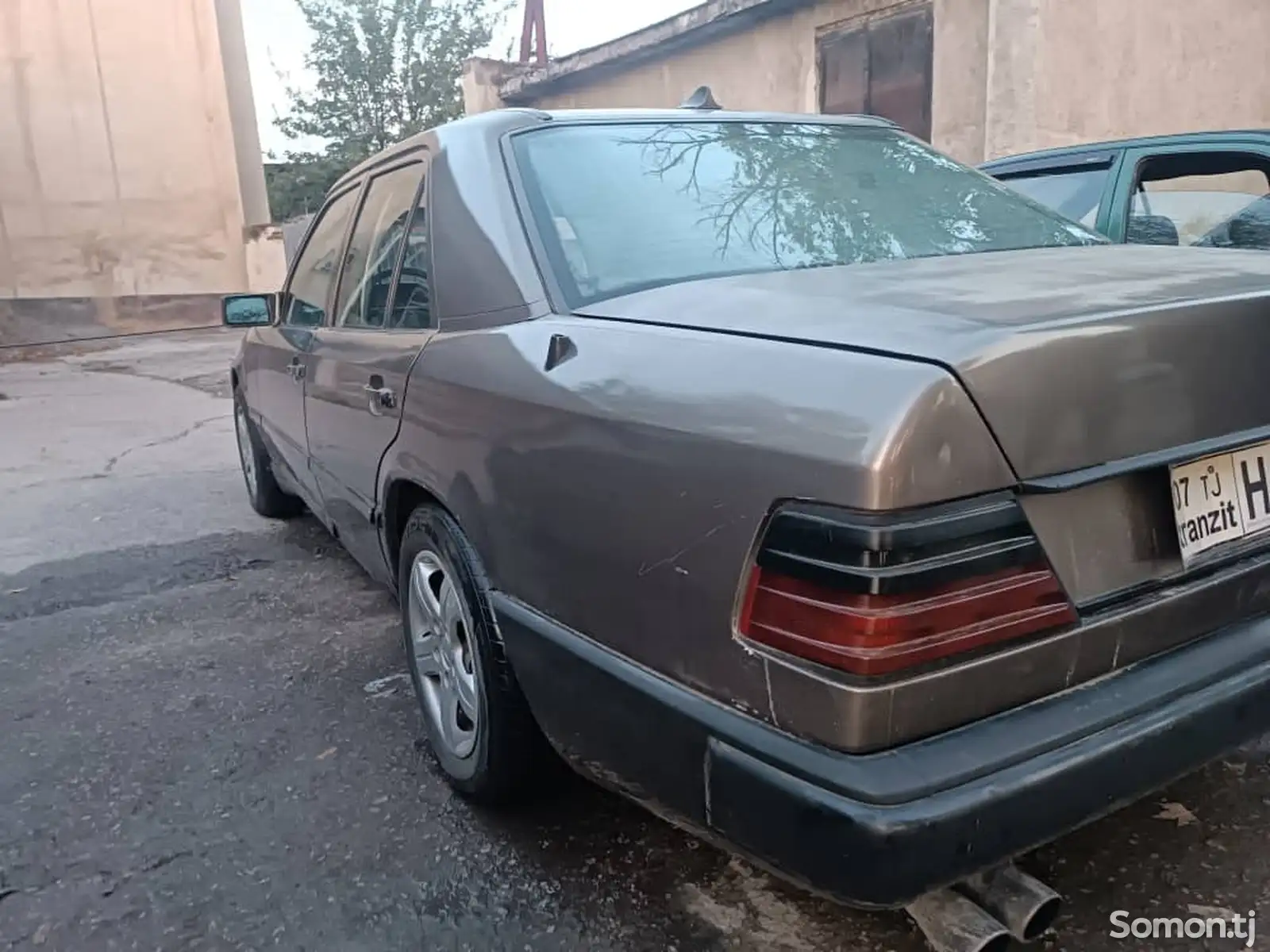 Mercedes-Benz W124, 1990-4