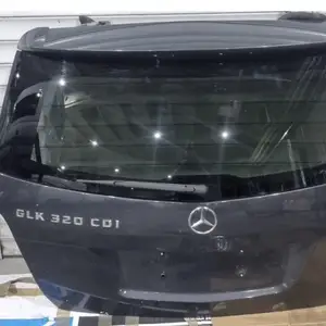 Крышка багажника на Mercedes-Benz