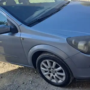 Opel Astra H, 2005