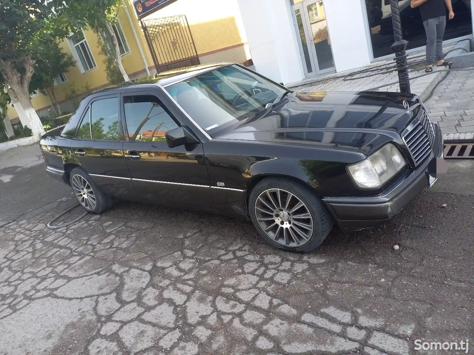 Mercedes-Benz W124, 1990-3