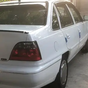 Daewoo Nexia, 1996