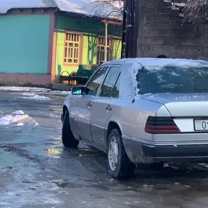 Mercedes-Benz W124, 1993