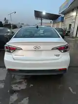 Hyundai Sonata, 2016-4