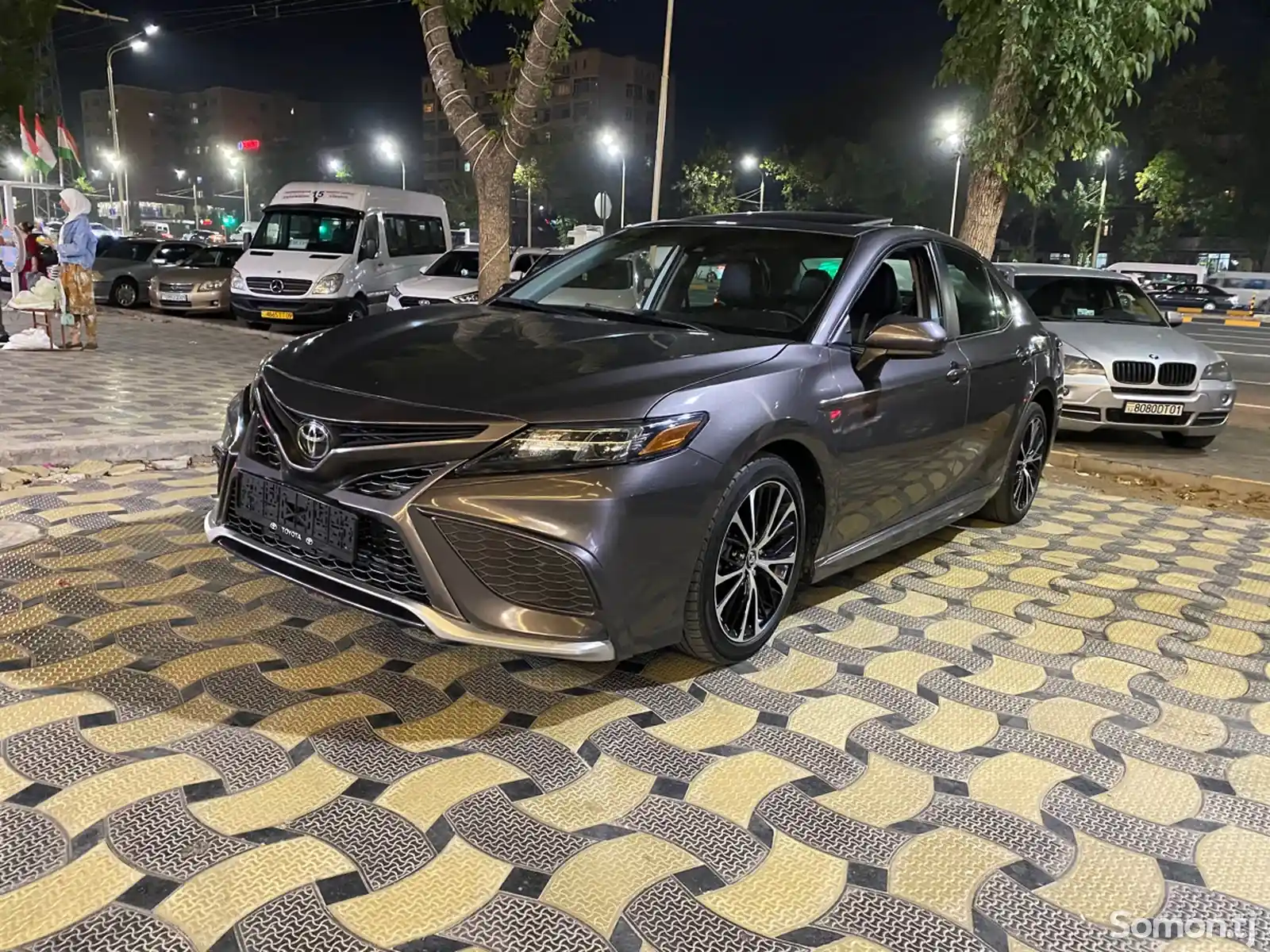 Toyota Camry, 2020-1