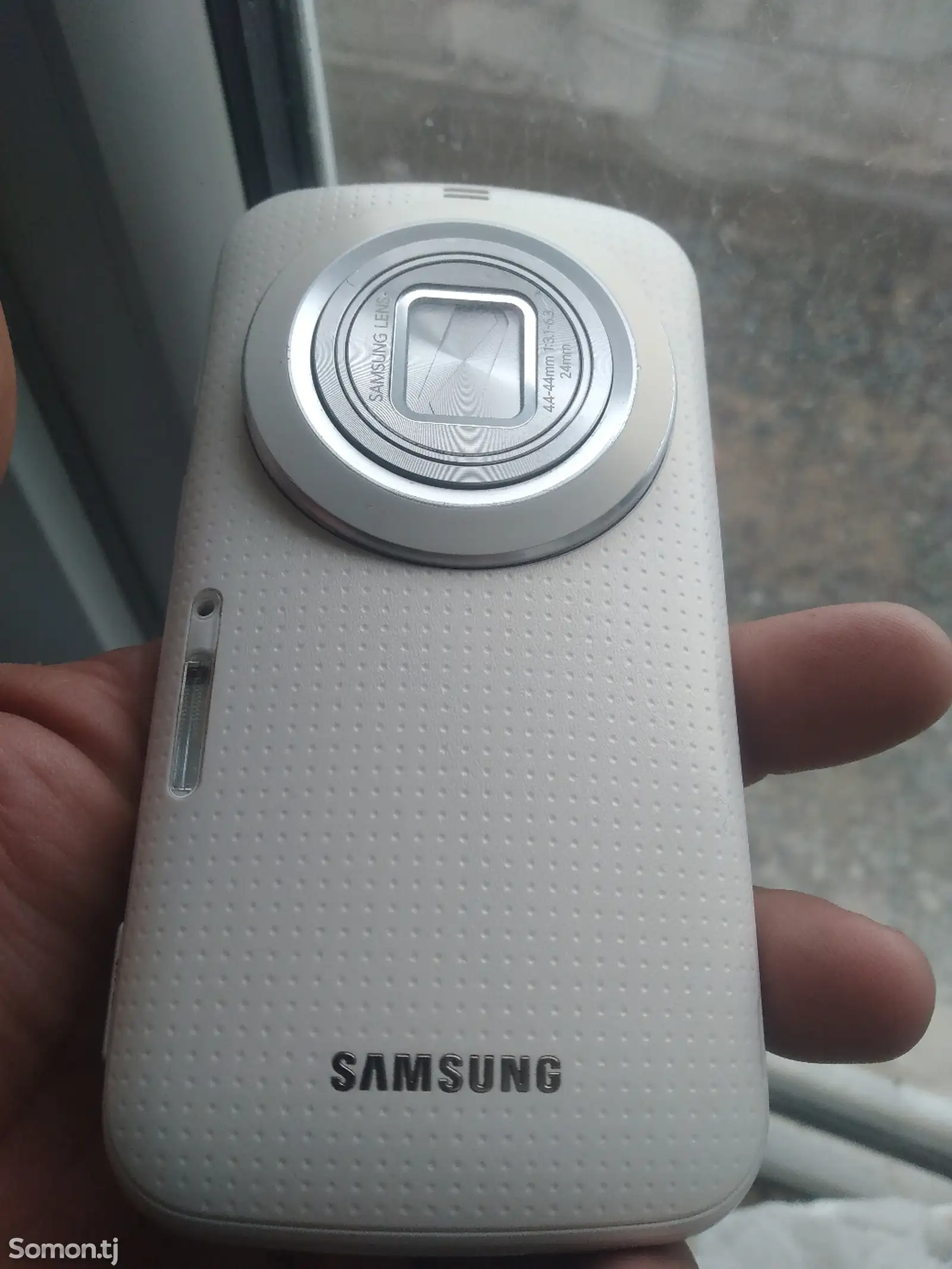 Samsung Galaxy K Zoom-1