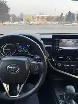 Toyota Camry, 2018-10