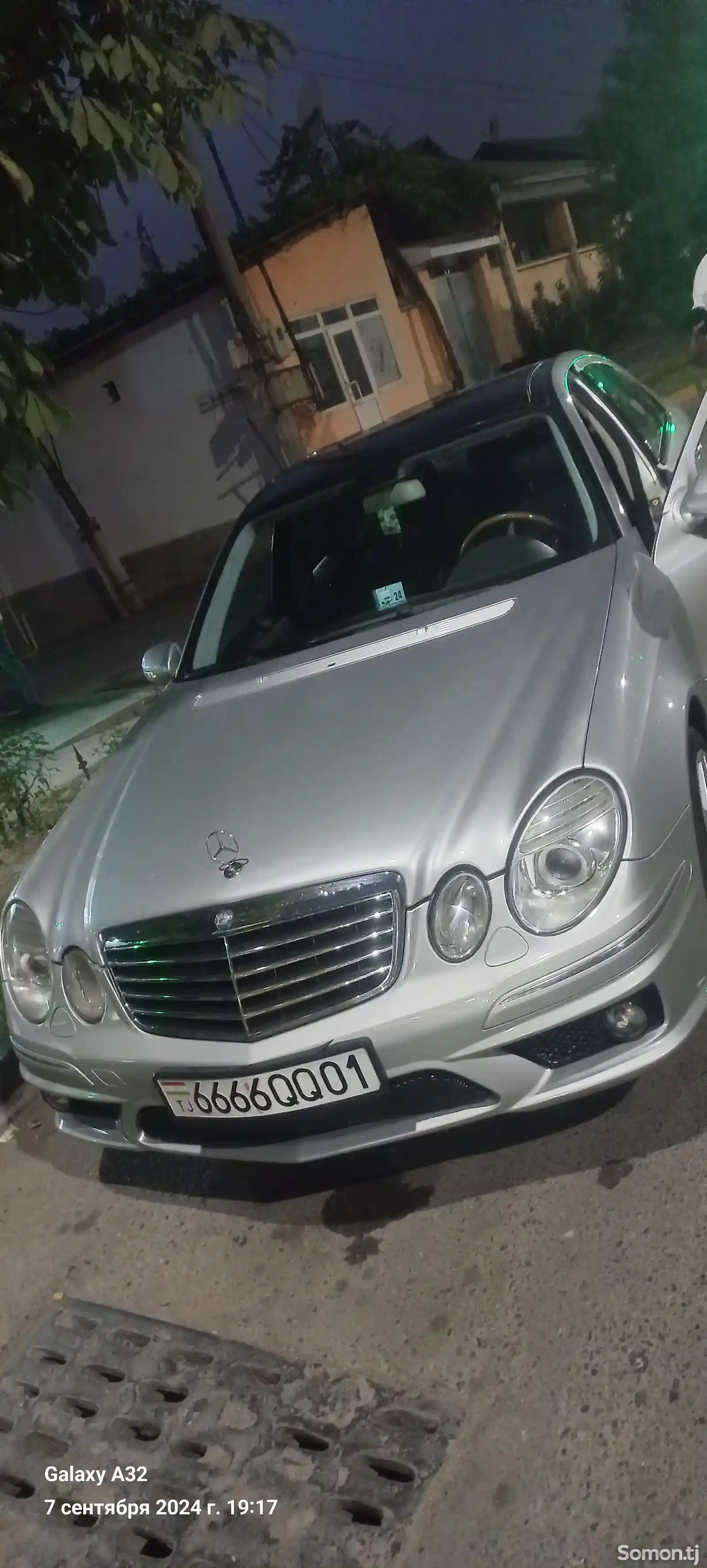 Mercedes-Benz E class, 2008-6