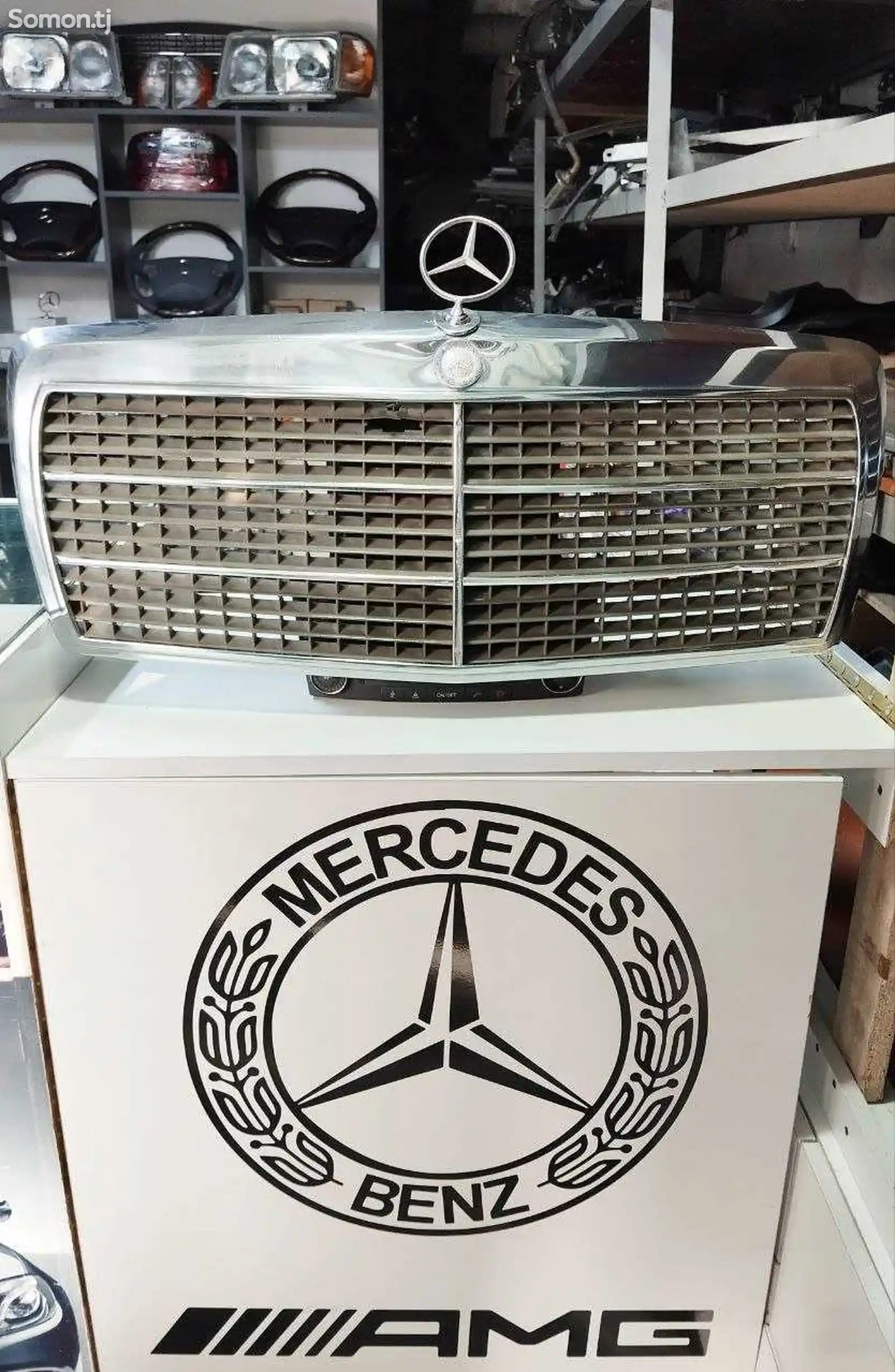 Облицовка от Mercedes Benz