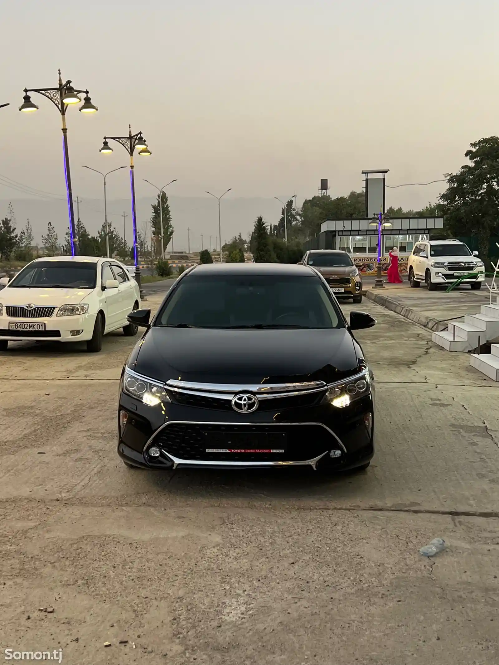 Toyota Camry, 2016-1