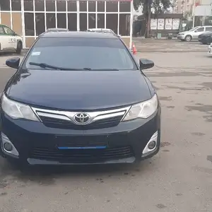 Toyota Camry, 2014