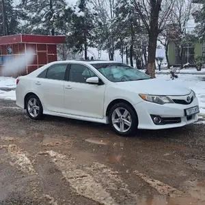 Toyota Camry, 2013