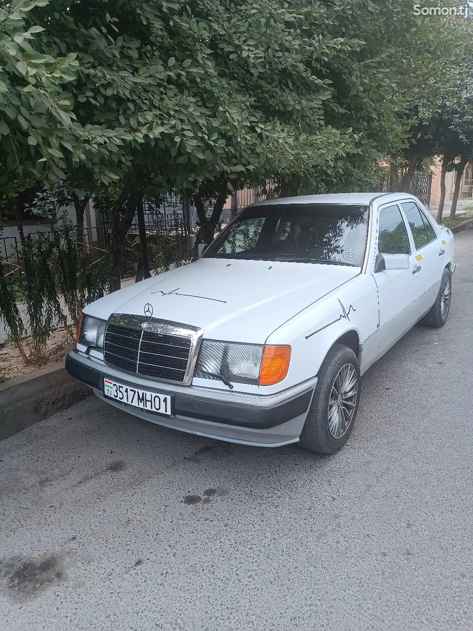 Mercedes-Benz W124, 1990-6