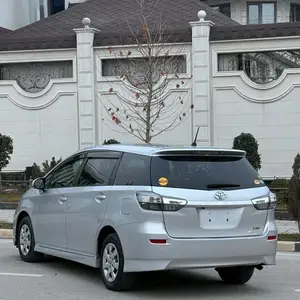 Toyota Wish, 2014