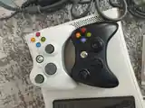 Игровая приставка Xbox 360-2