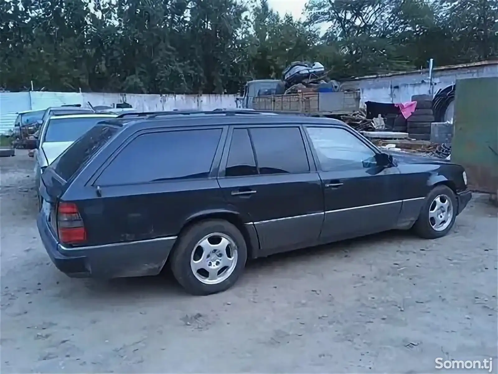 Mercedes-Benz W124, 1989