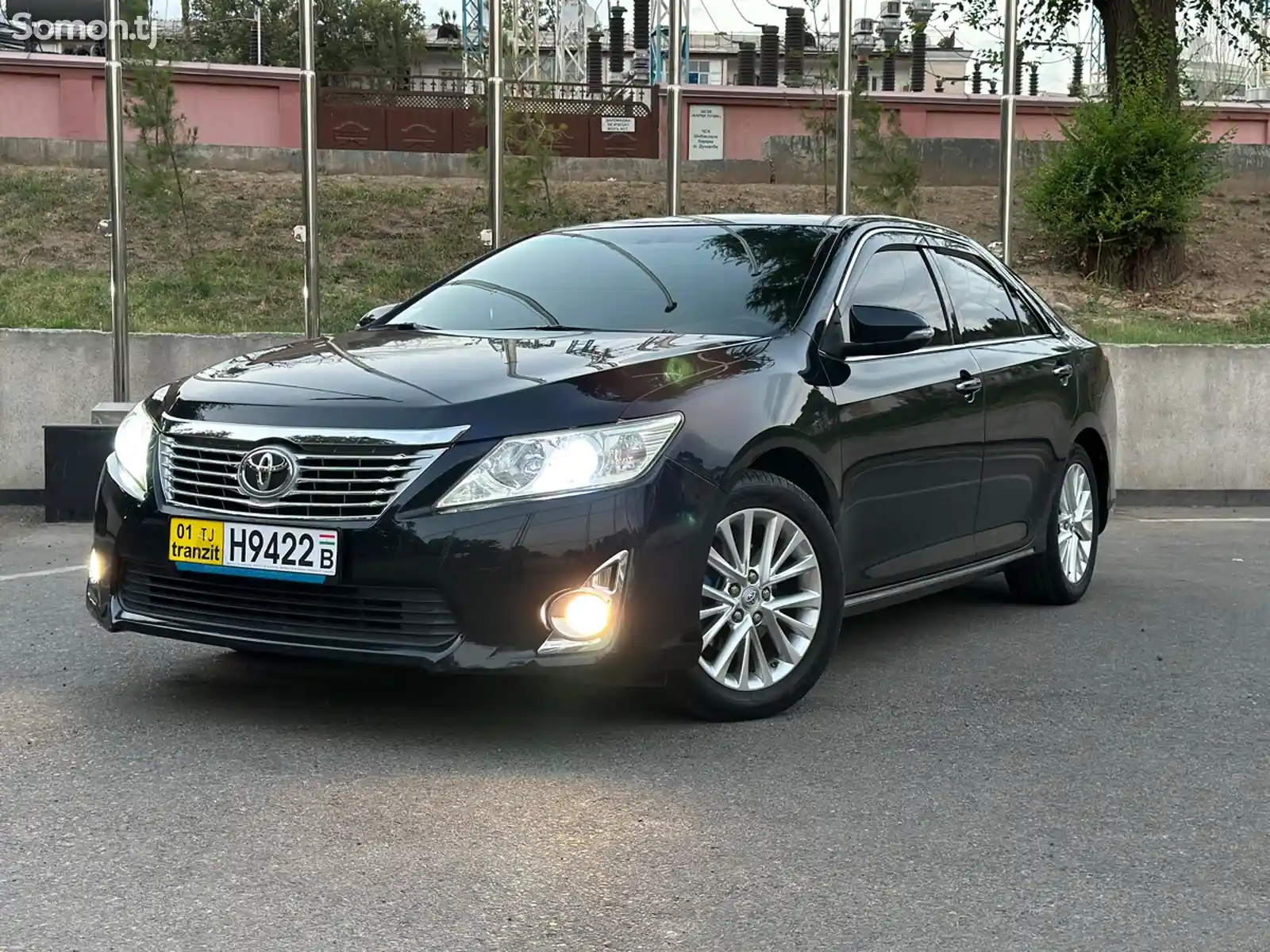 Toyota Camry, 2012-1