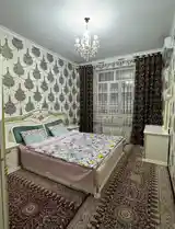 3-комн. квартира, 3 этаж, 120м², Зарафшон-3