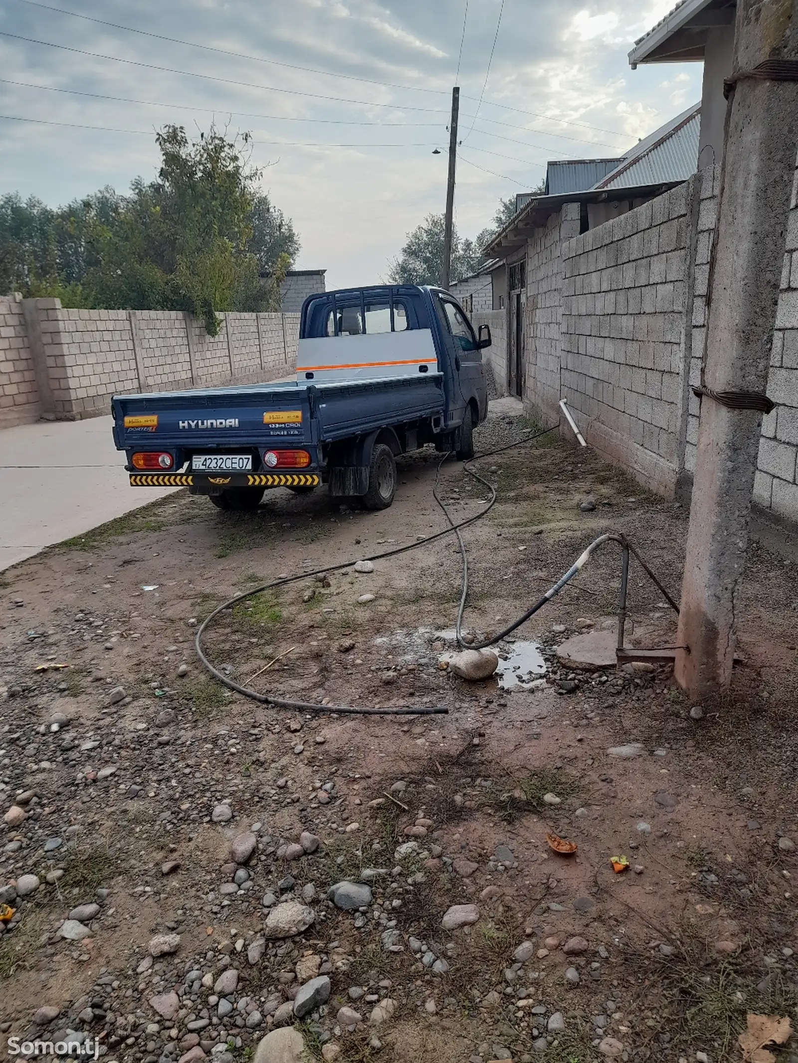 Бортовой автомобиль Hyundai Porter, 2013-1