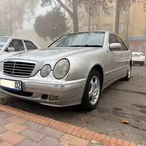 Mercedes-Benz E class, 2001