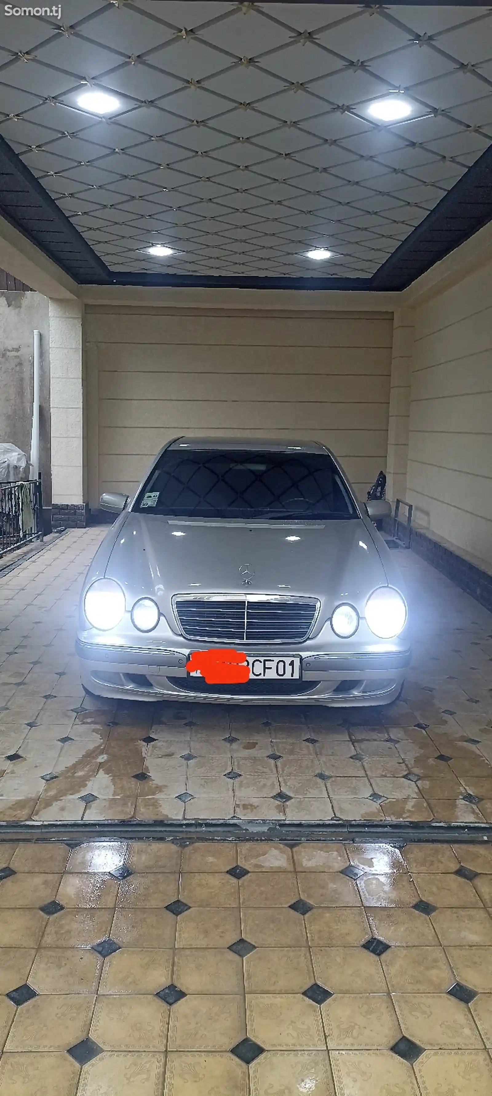 Mercedes-Benz E class, 2000-1