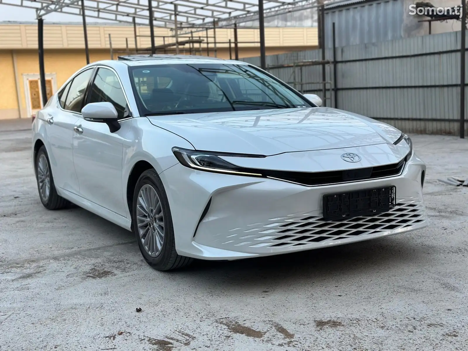 Toyota Camry, 2024-1