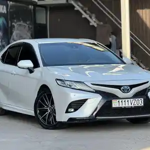 Toyota Camry, 2020