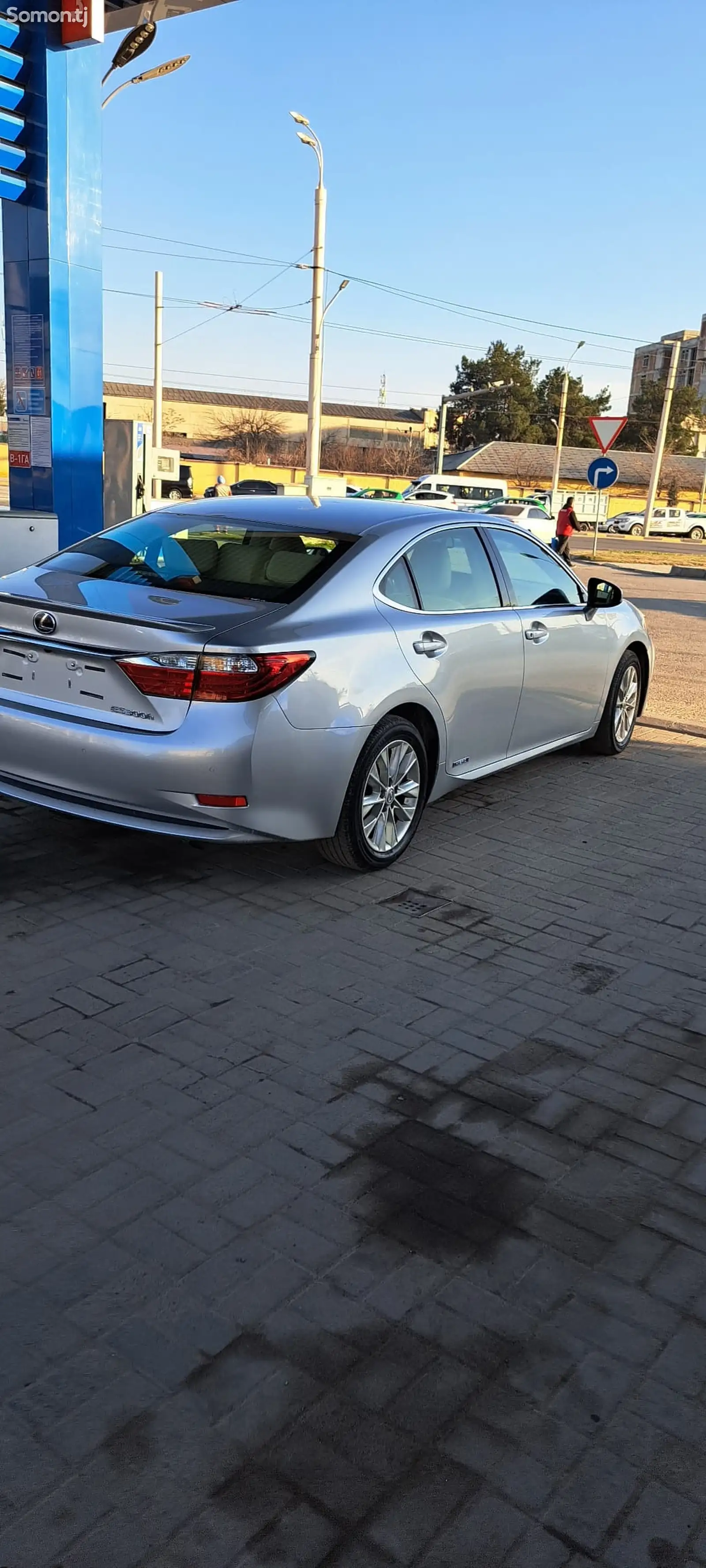 Lexus ES series, 2014-1