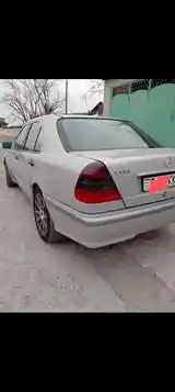 Mercedes-Benz C class, 2000-4