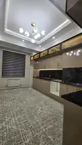 2-комн. квартира, 15 этаж, 74 м², ул. Айни-12