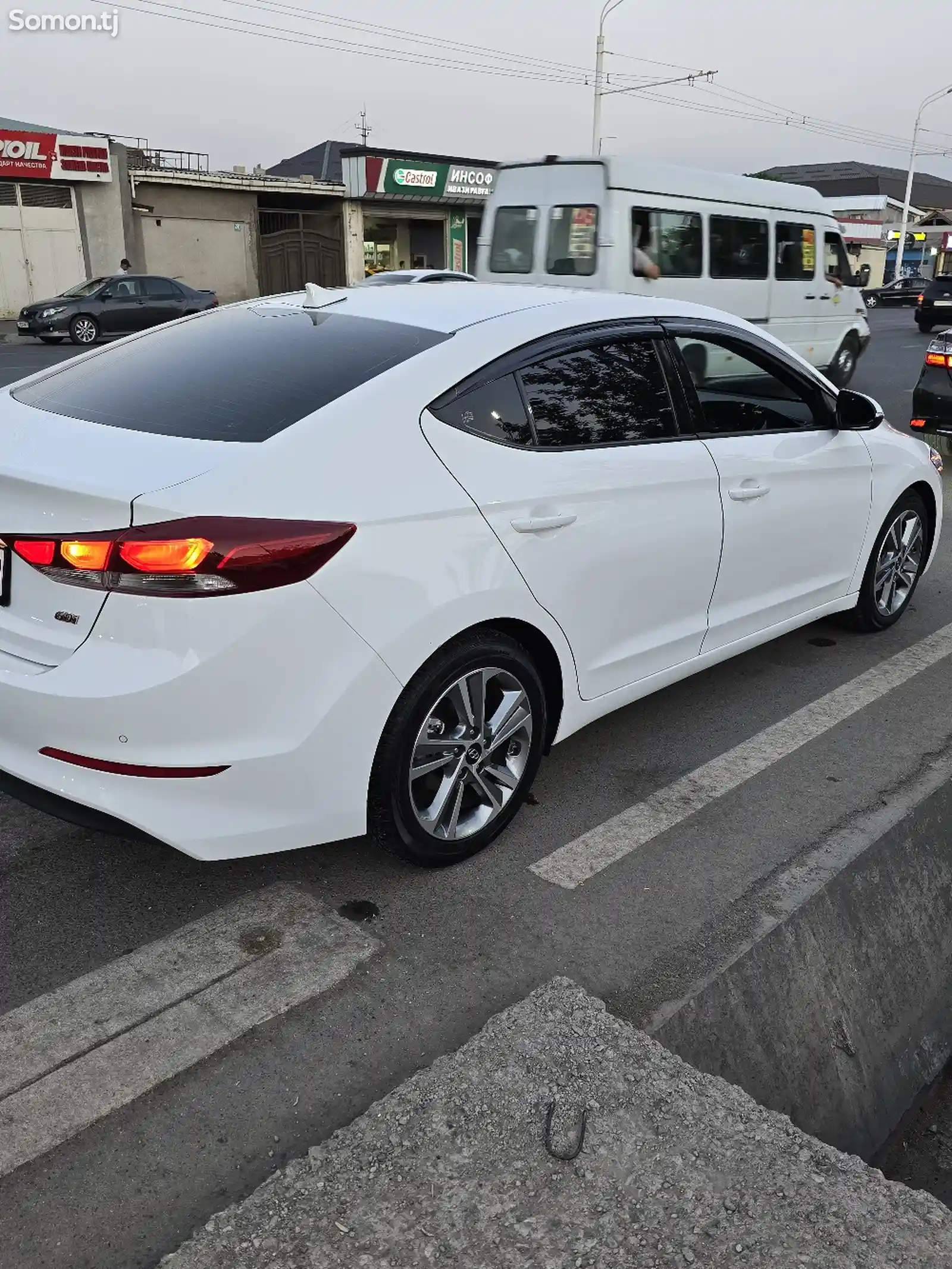 Hyundai Avante, 2017-4
