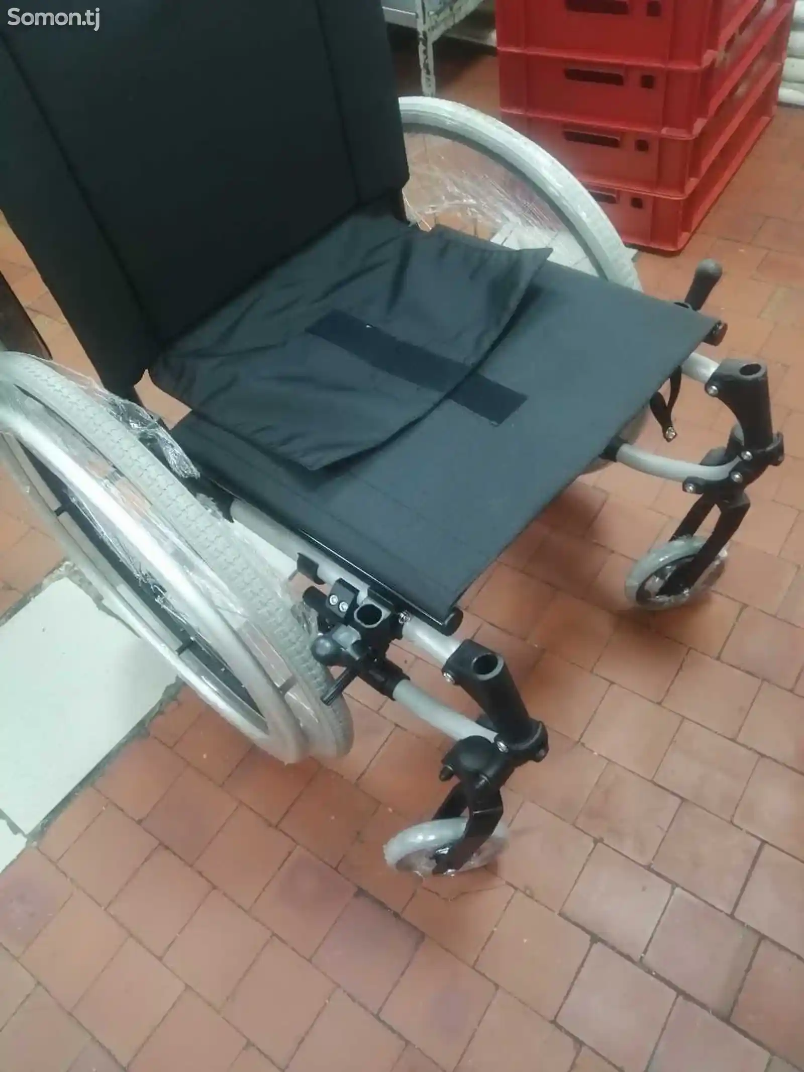 Инвалидная коляска-12