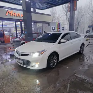 Toyota Avalon, 2013