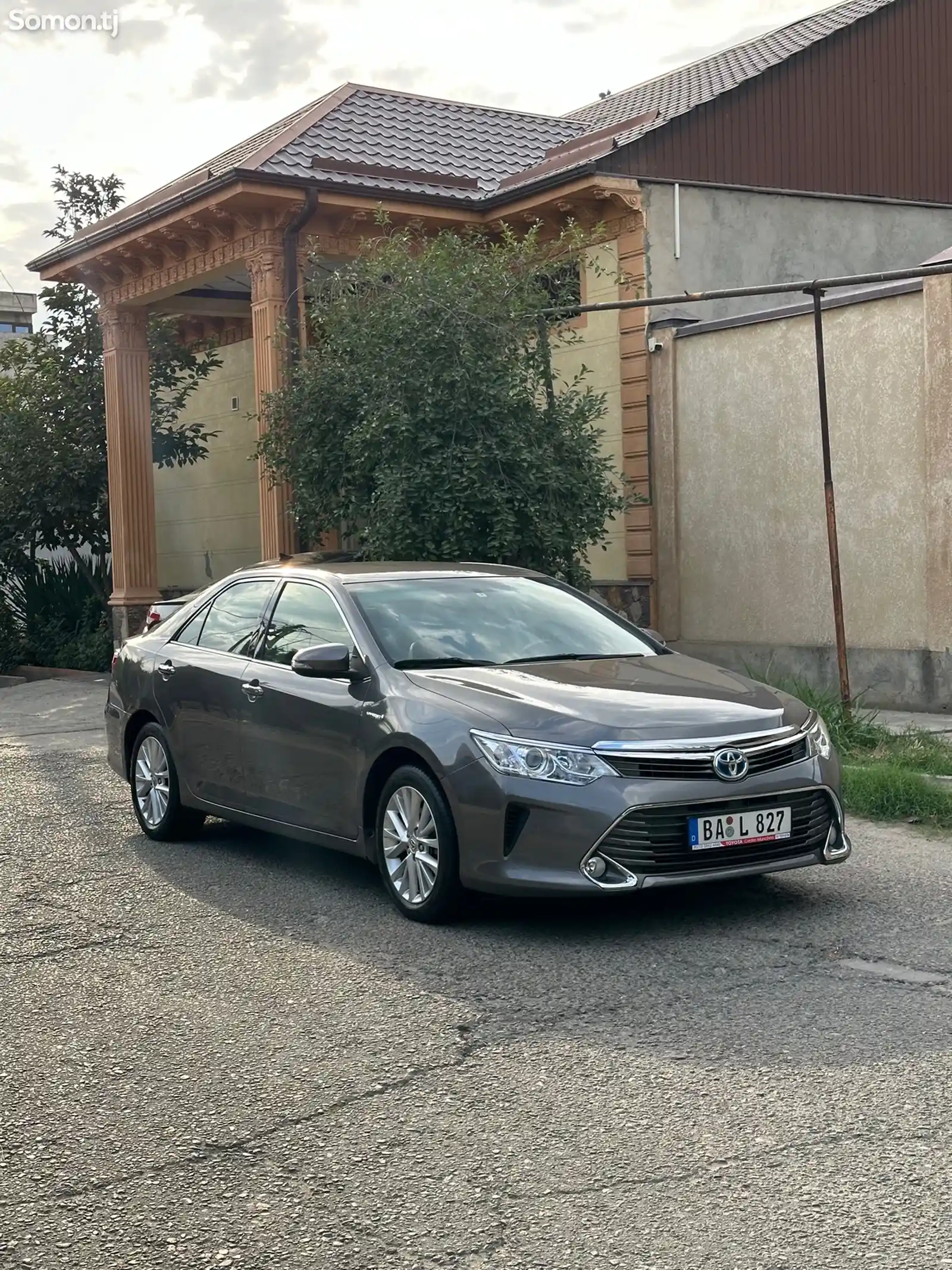 Toyota Camry, 2015-10