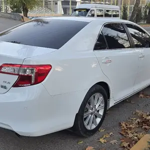 Toyota Camry, 2013