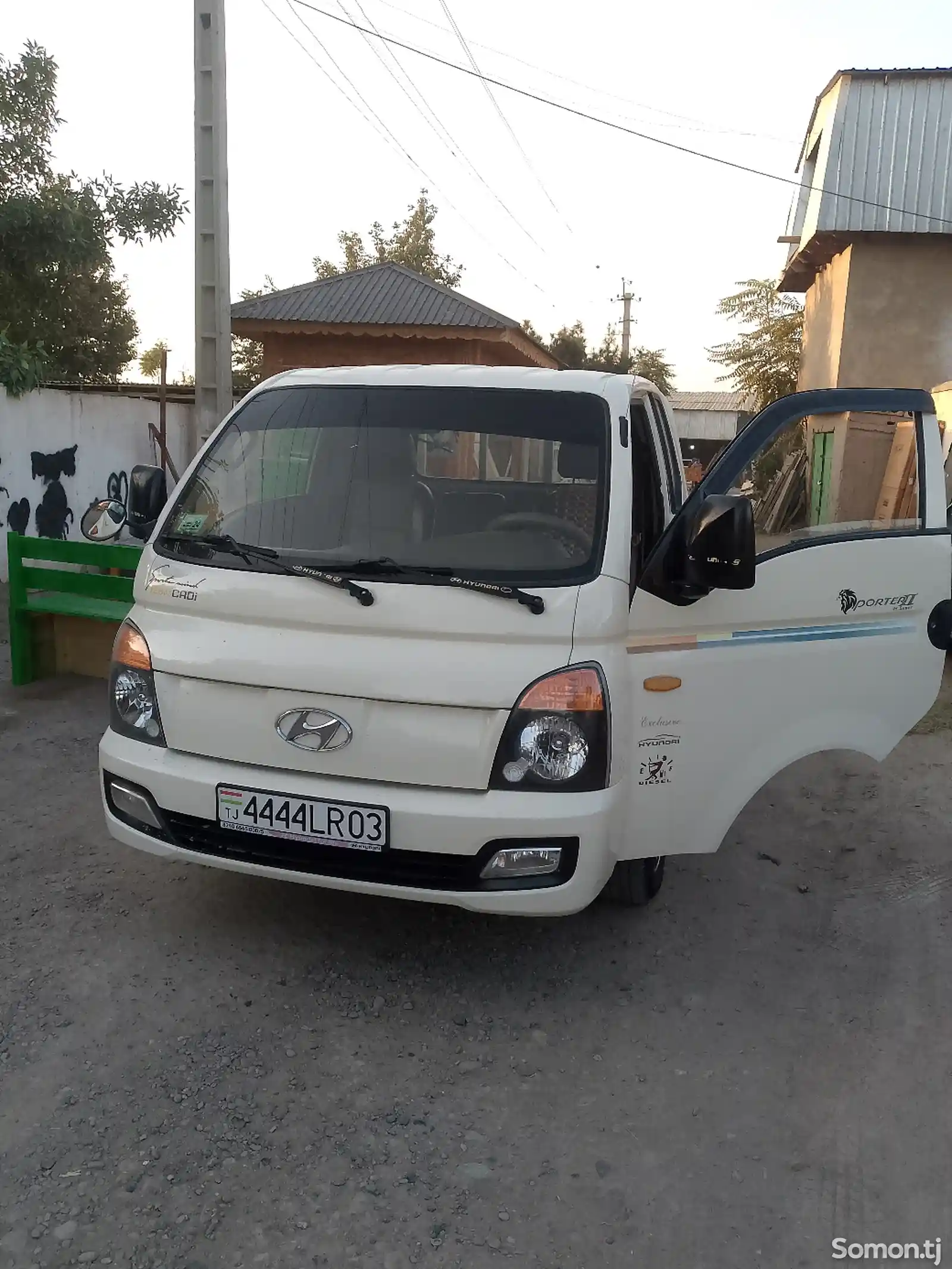 Бортовой автомобиль Hyundai Porter, 2010-1