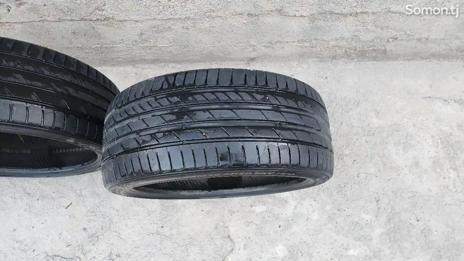 Шины 245/35 R20-4