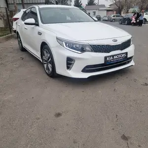 Kia K5, 2016