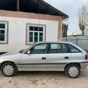 Opel Astra F, 1992