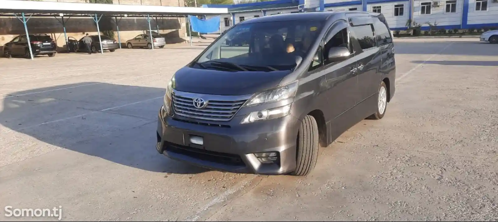 Toyota Vellfire, 2014-1