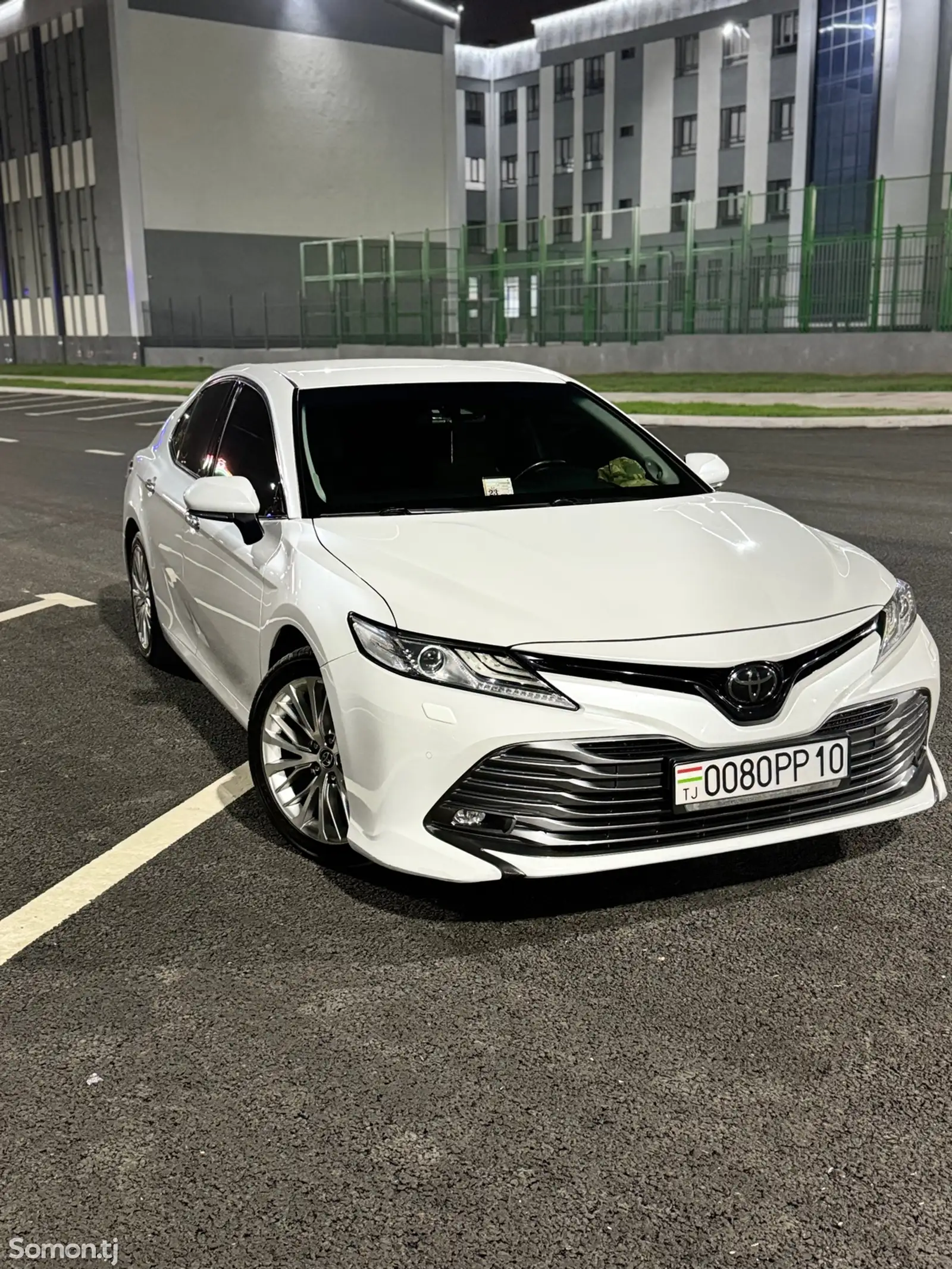 Toyota Camry, 2018-1