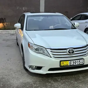 Toyota Avalon, 2010