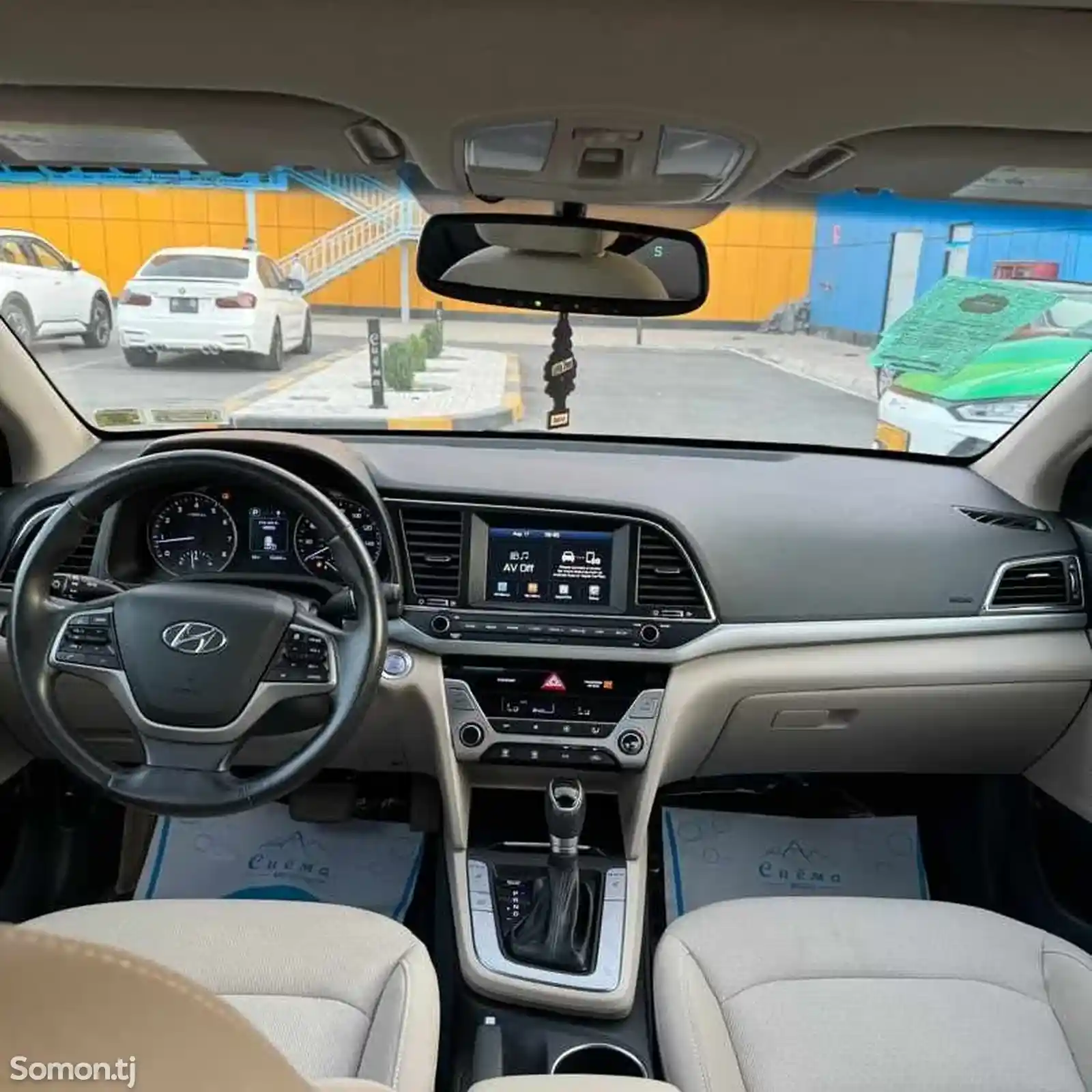 Hyundai Elantra, 2018-6