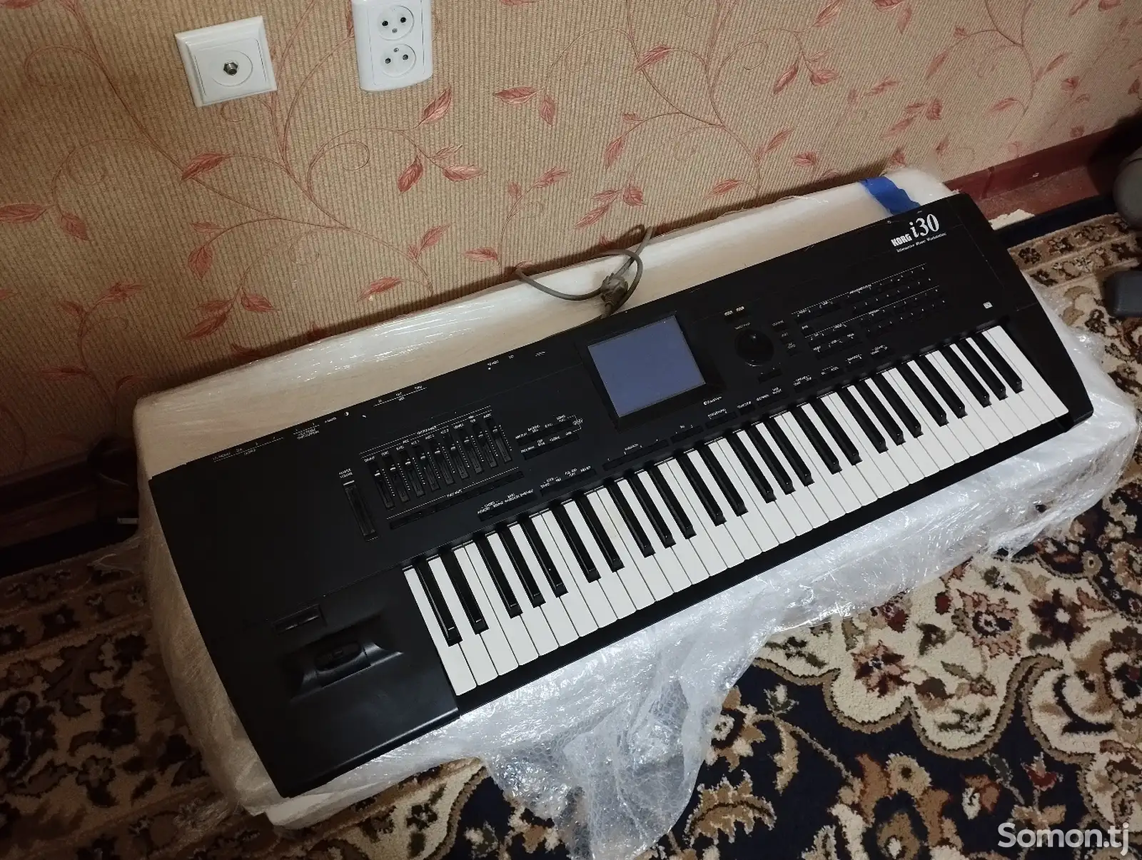 Синтезатор KORG i 30-1