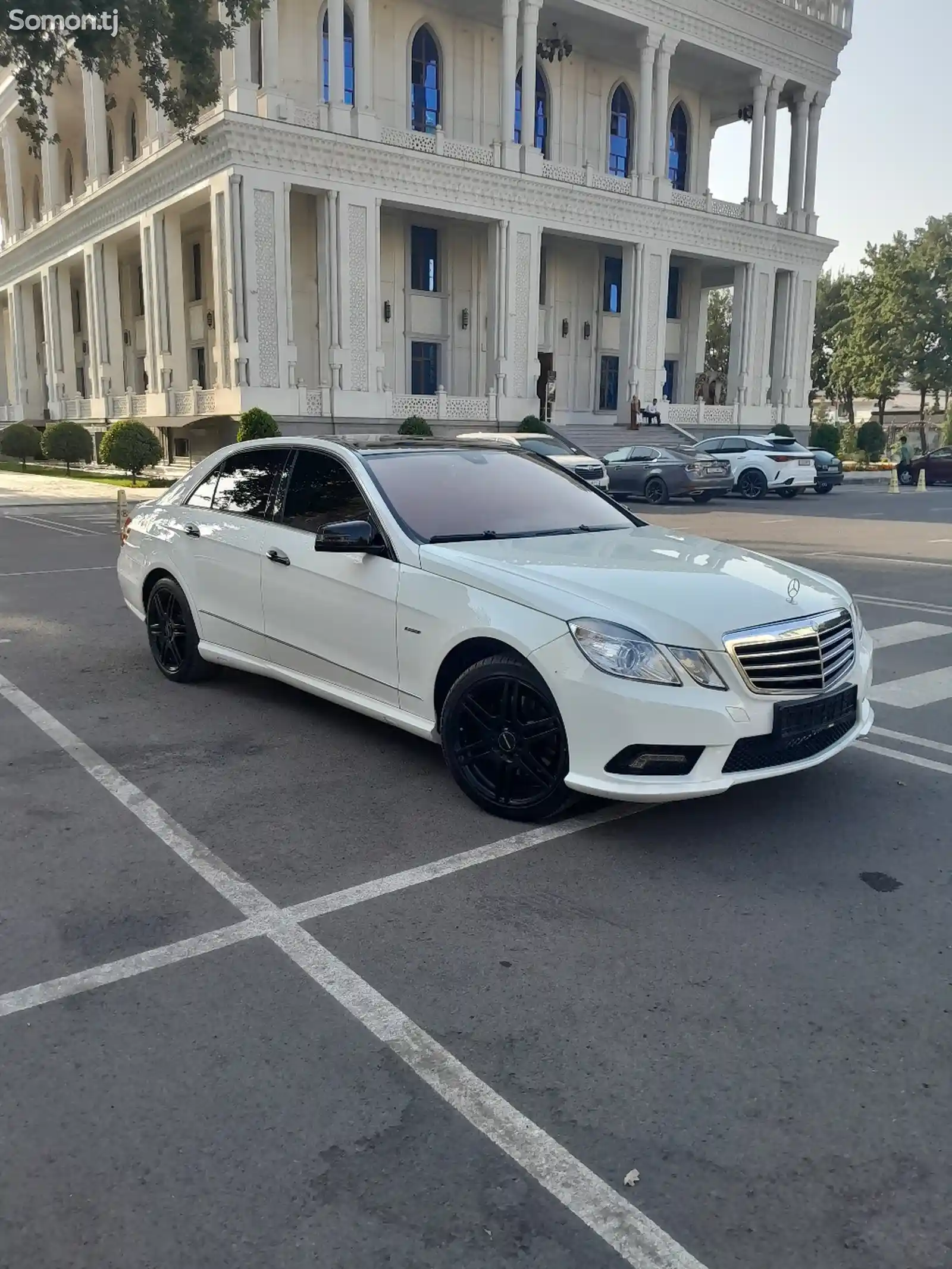 Mercedes-Benz E class, 2010-5