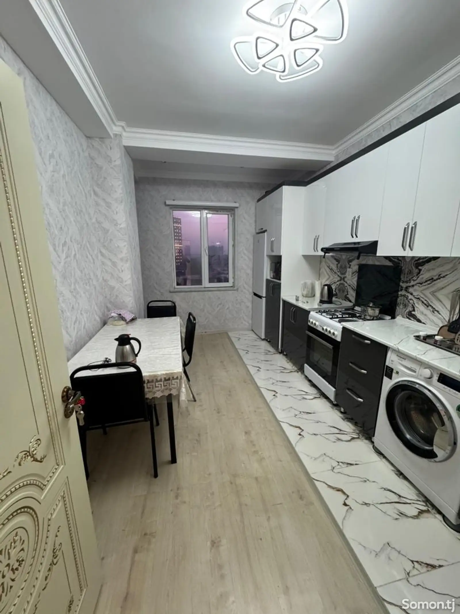 2-комн. квартира, 6 этаж, 76 м², Фирдавси-1