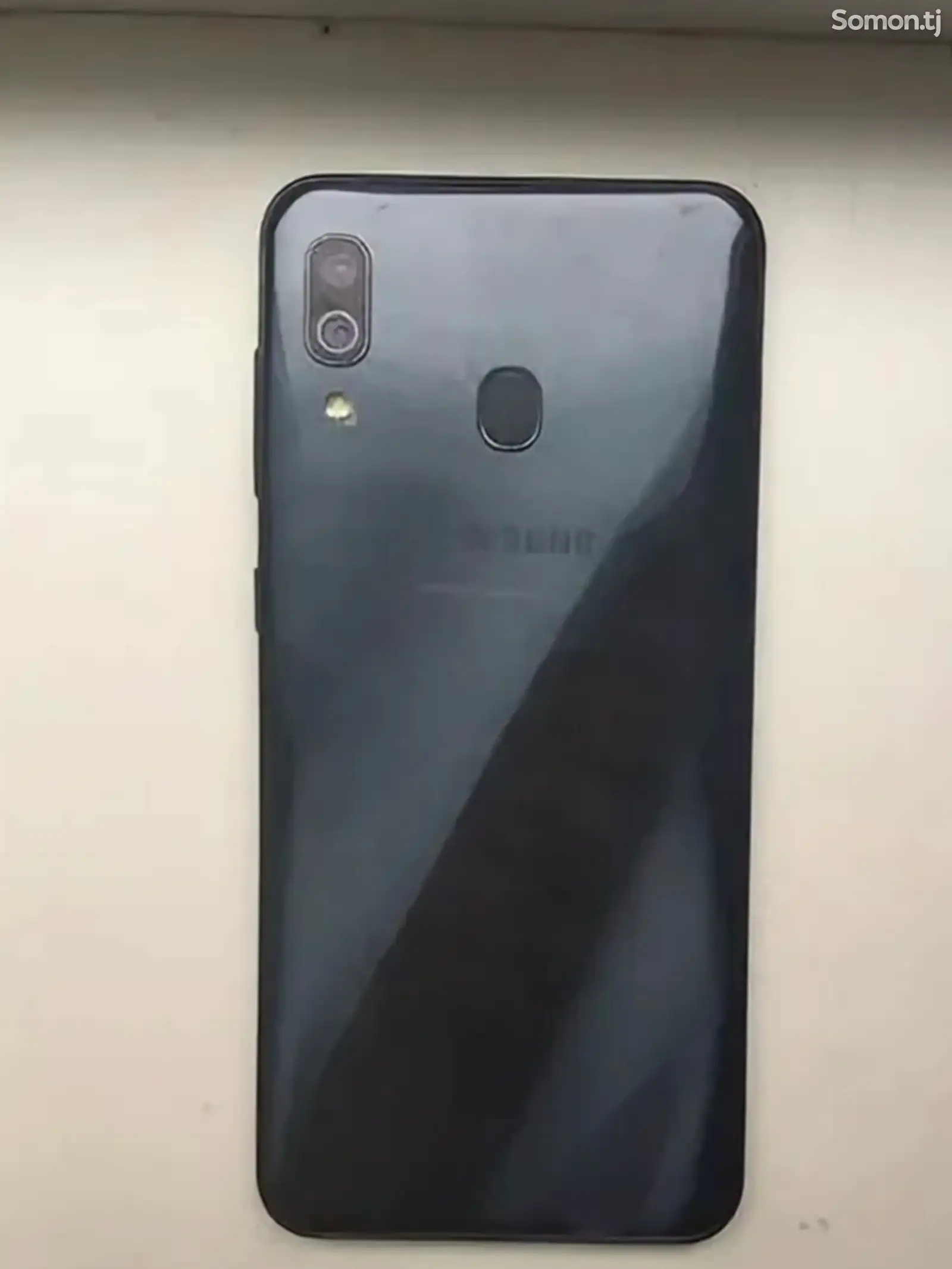 Samsung Galaxy A30