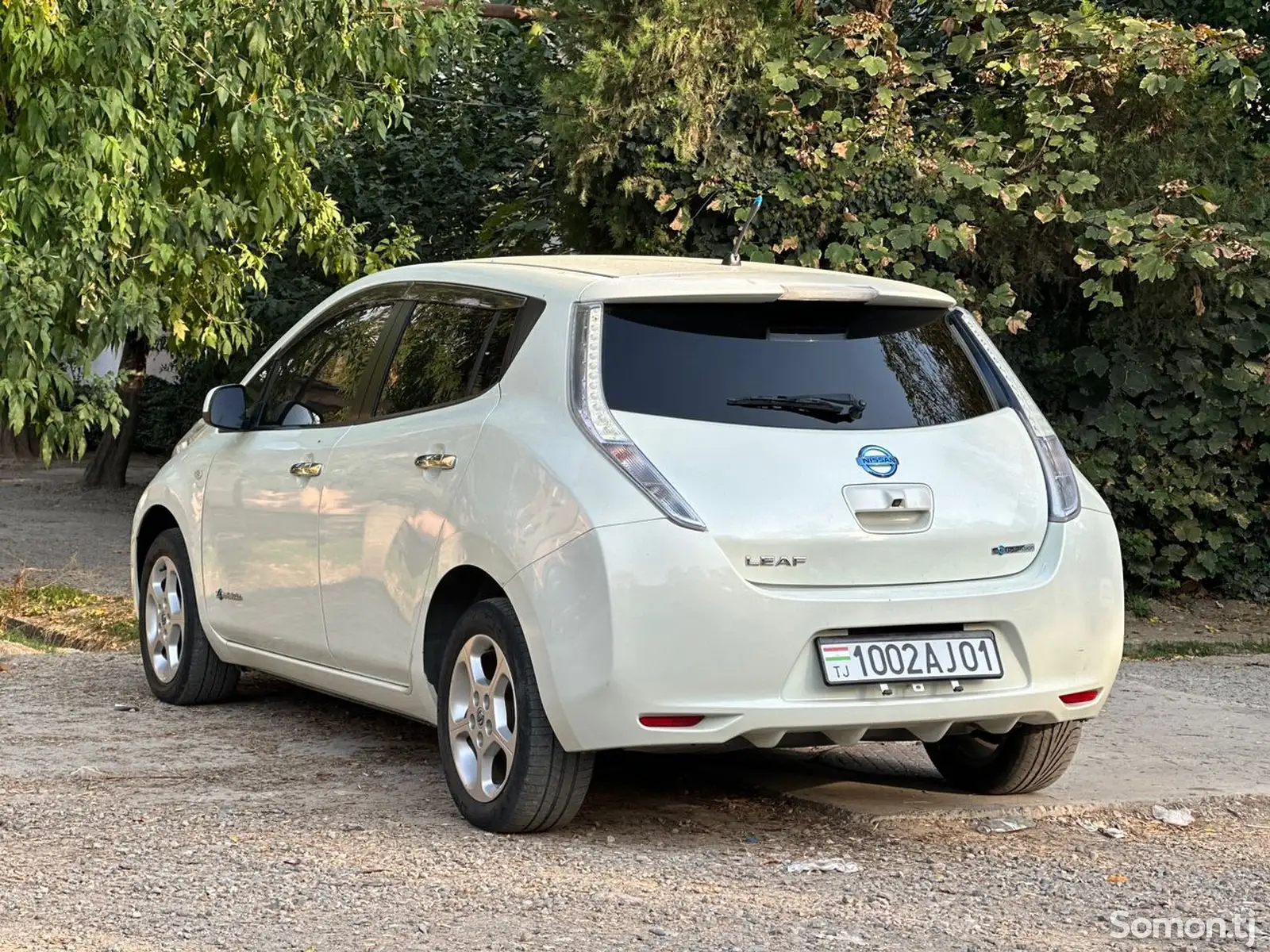 Nissan Leaf, 2011-4